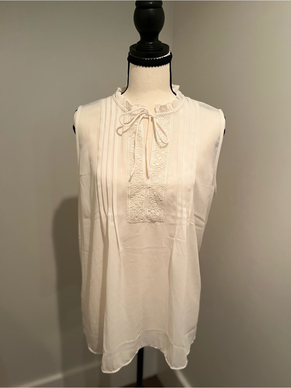 LOFT Ivory Sleeveless Tie-Neck Lace Bib Blouse